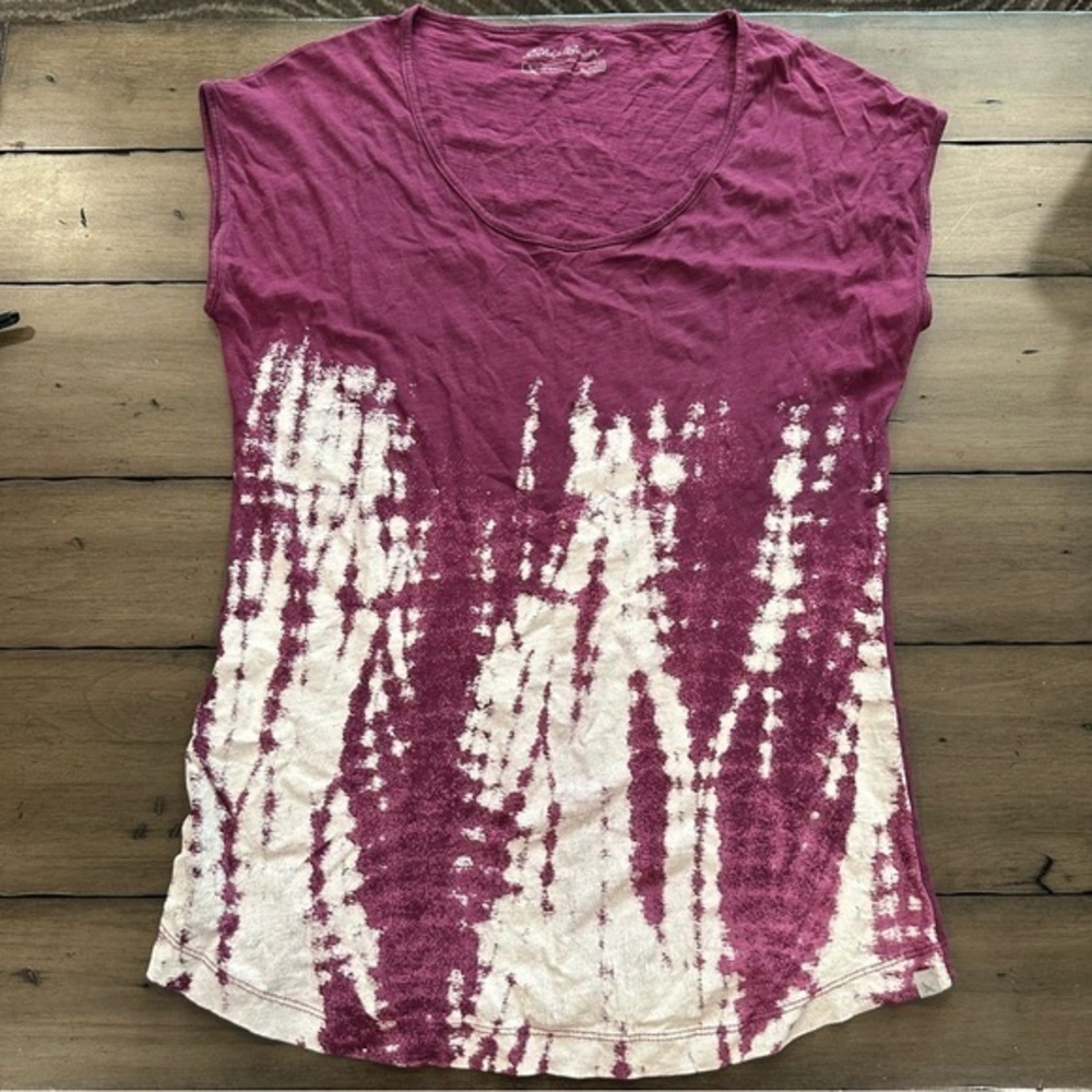 Eddie Bauer Outdoor Burgundy‎ and White Short Sleeve Tee Size Small #J18